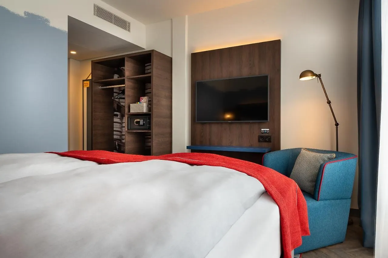 Holiday Inn - The Niu, Keg Hamburg Ost By Ihg Germania