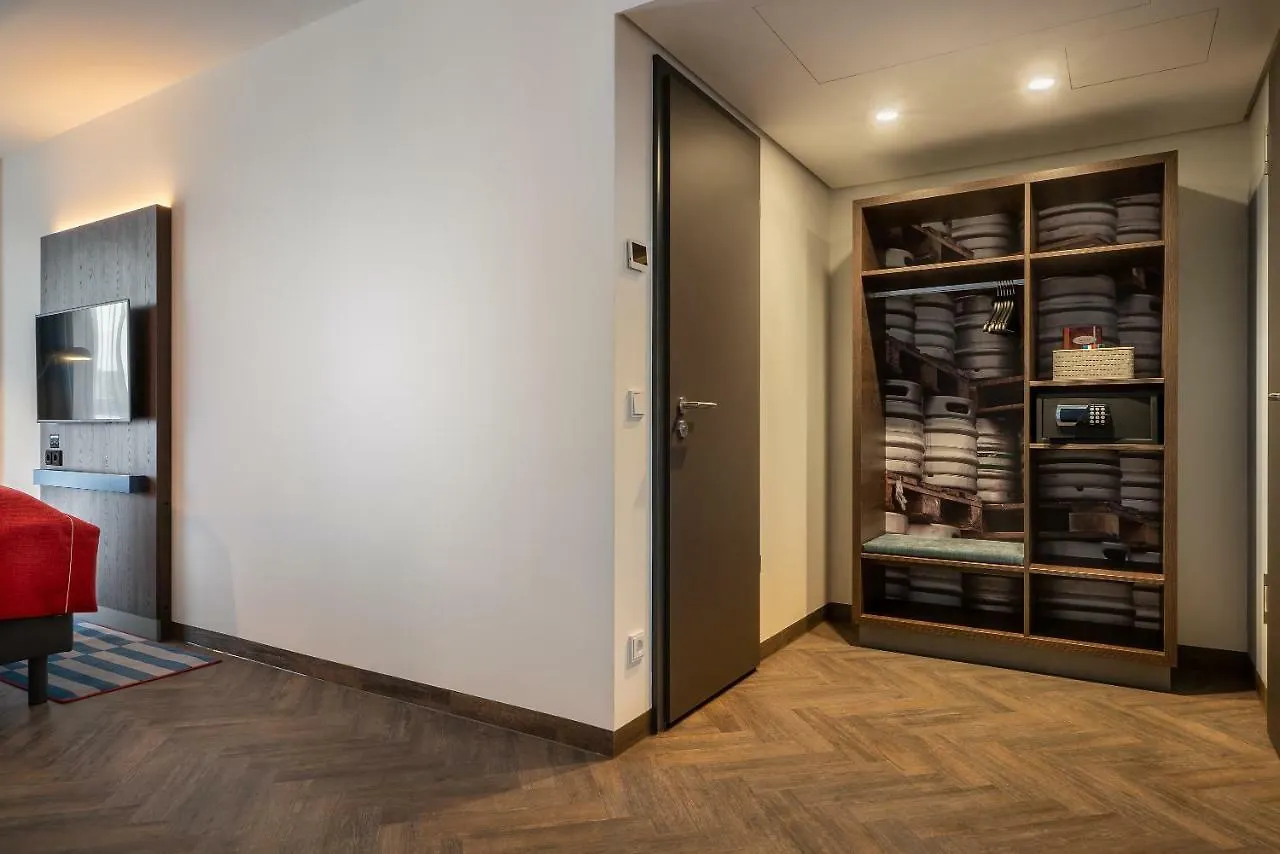 Holiday Inn - The Niu, Keg Hamburg Ost By Ihg Hotel